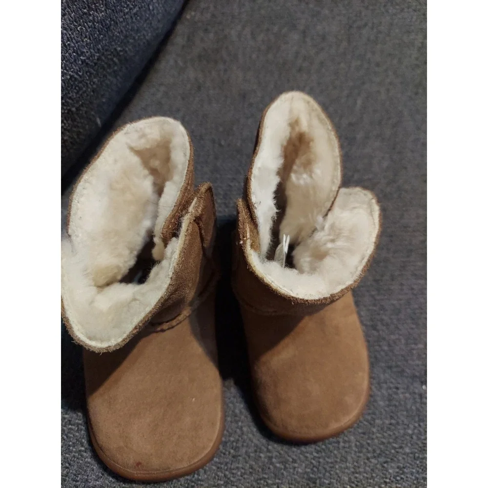 Ugg Boots Size 4/5 Tan Suede 10960891 Shoes Toddler Insulated Baby